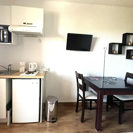 Апартаменты Climatise Avec Piscine, Balcon Et Parking, Proche Et Centre - Saint-florent - Fr-1-650-35